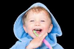 婴幼儿时期的口腔保健